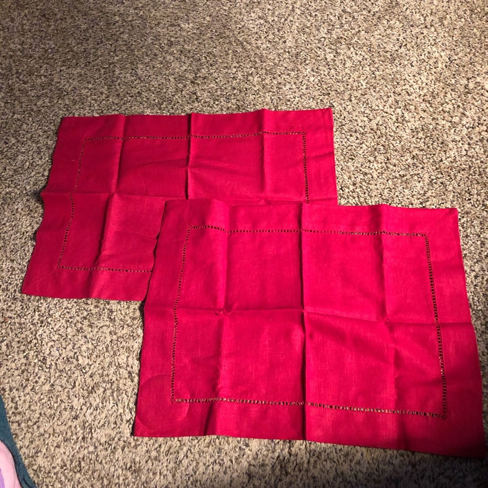 Two Deep Red Cloth placemats-border by Pattern